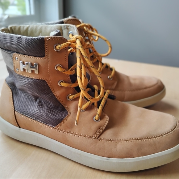 Helly Hansen Size 8.5 Women's Waterproof Tan Leather Boots - Picture 3 of 8